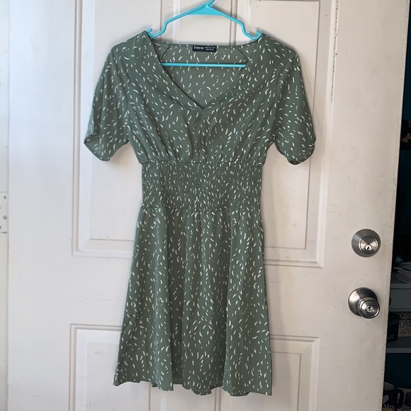 NWOT! Green and white summer dress - Picture 4 of 5
